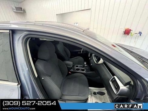 Used 2020 Kia Sorento LX image 5