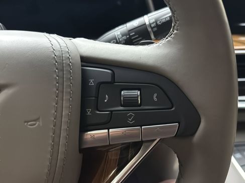 Used 2024 Cadillac Escalade Sport Platinum AWD/4WD image 35