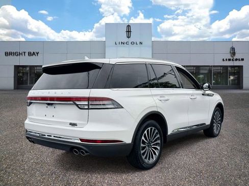 Certified 2023 Lincoln Aviator AWD w/ Premium Package image 5