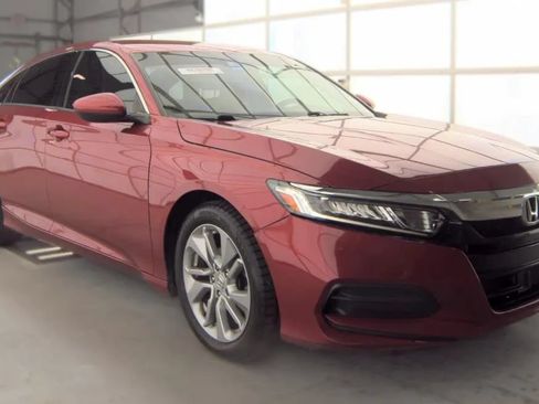 Used 2018 Honda Accord LX image 2