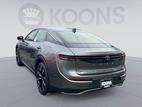 New 2026 Toyota Crown Platinum AWD/4WD image 2
