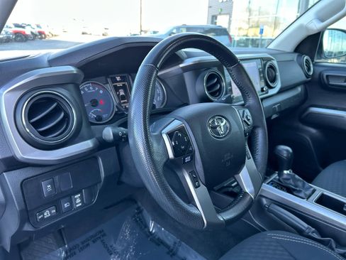 Used 2021 Toyota Tacoma SR5 image 24