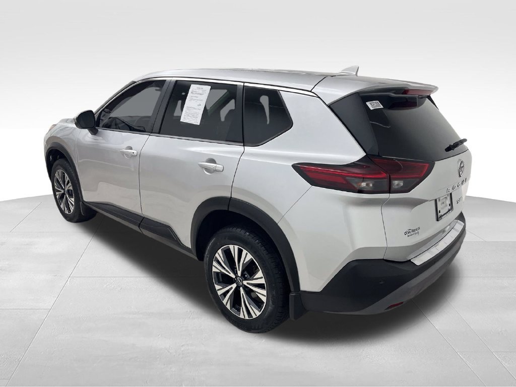 Used 2022 Nissan Rogue SV AWD/4WD image 3