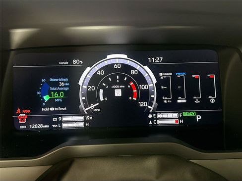 Certified 2025 Toyota Sequoia Platinum AWD/4WD image 21