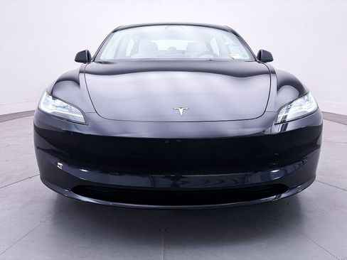 Used 2024 Tesla Model 3 Standard Range RWD image 10