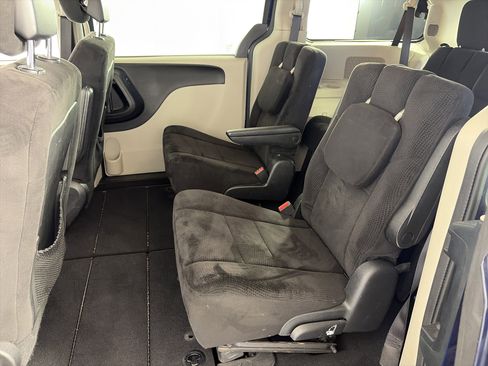 Used 2013 Dodge Grand Caravan SE image 6