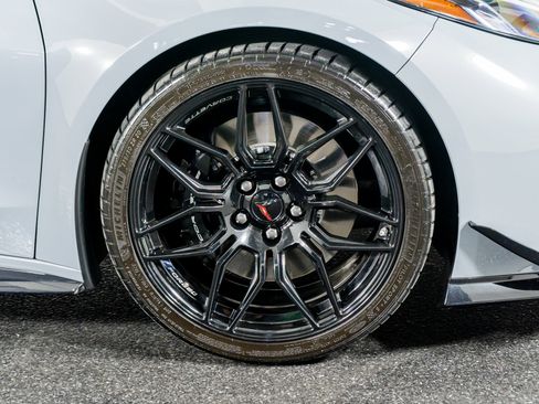 Used 2025 Chevrolet Corvette Z06 image 7