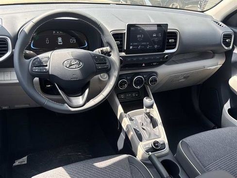 New 2026 Hyundai Venue SEL FWD image 6