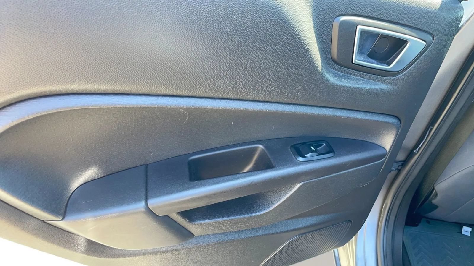 Used 2014 Ford Fiesta SE FWD image 37