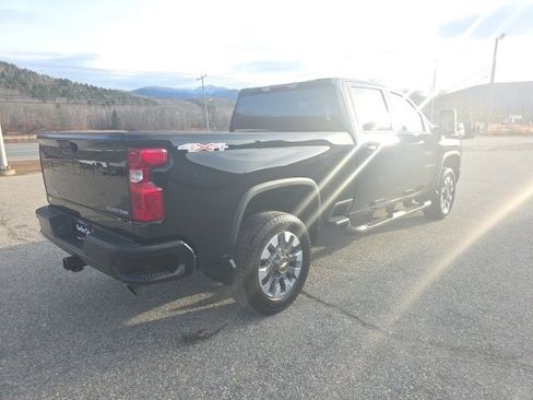 Used 2023 Chevrolet Silverado 2500 Custom w/ Custom Value Package image 21