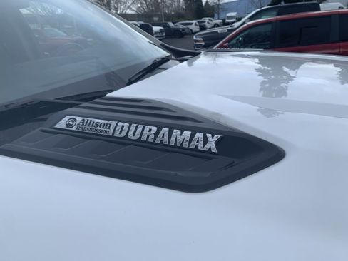 Used 2023 Chevrolet Silverado 2500 LT w/ Convenience Package image 7