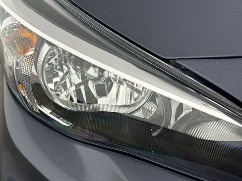 Used 2017 Subaru Impreza 2.0i AWD/4WD image 35