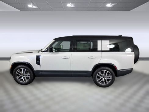 Used 2026 Land Rover Defender 130 S image 2