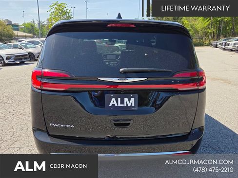 New 2026 Chrysler Pacifica Select FWD image 12