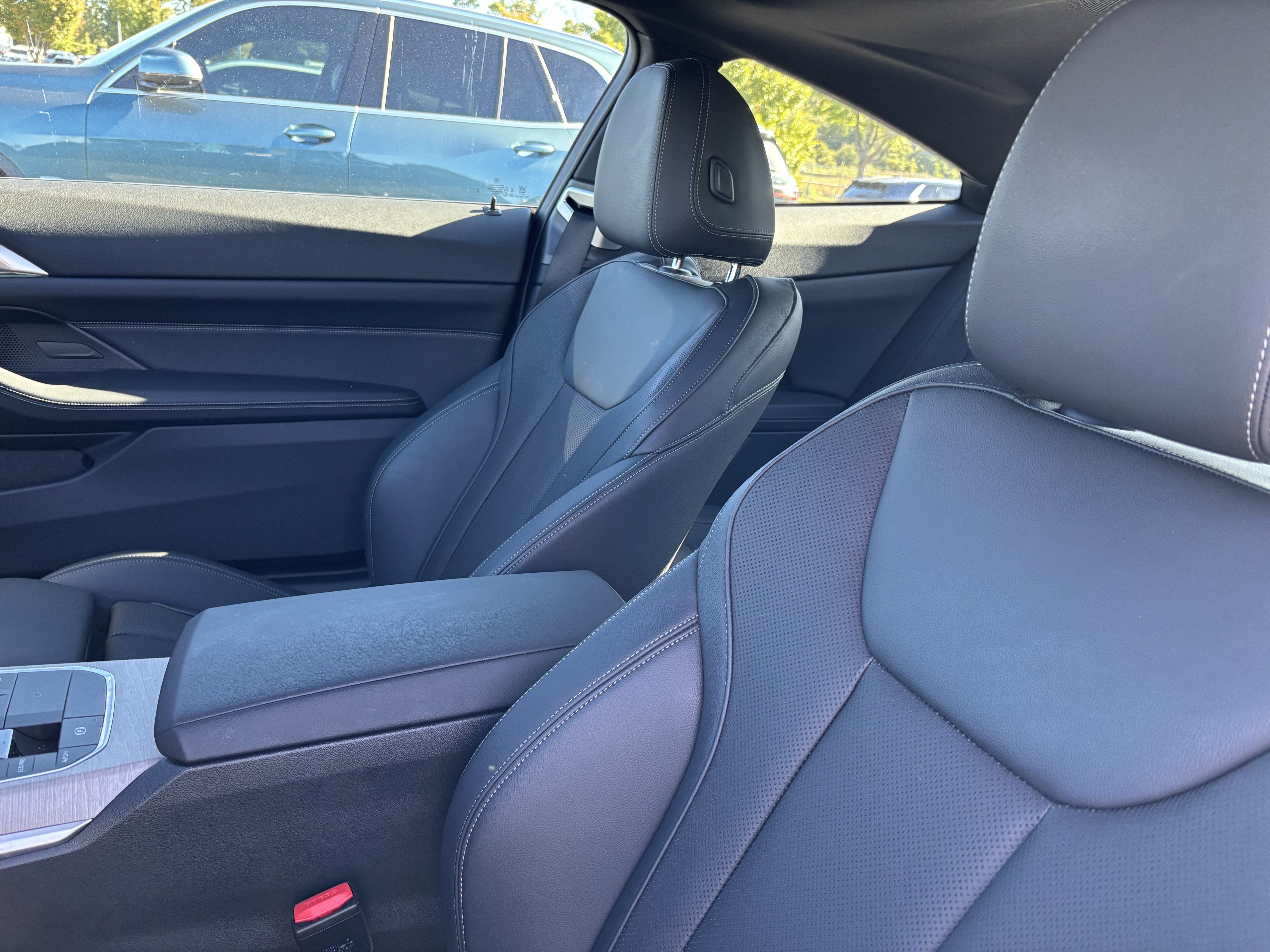 Certified 2025 BMW 430i Coupe w/ Convenience Package RWD image 17