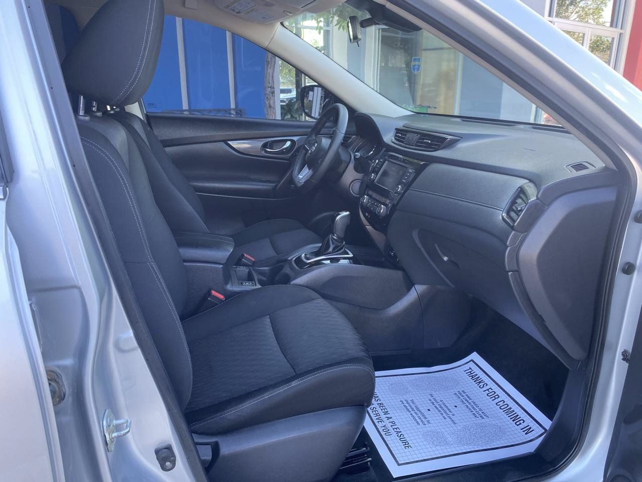 Used 2020 Nissan Rogue SV FWD image 24