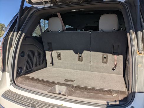 Used 2021 Chevrolet Tahoe LT image 23