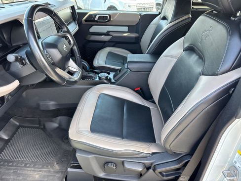 Certified 2023 Ford Bronco Wildtrak AWD/4WD image 22