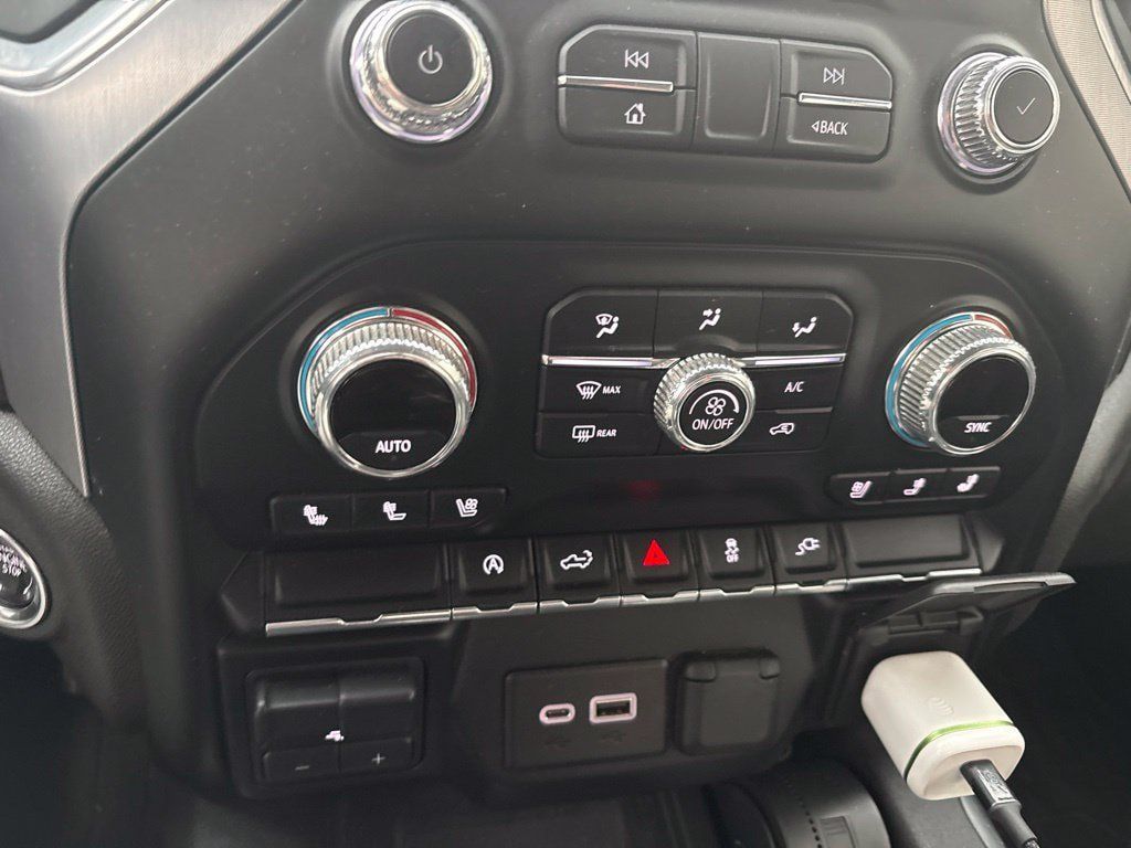 Used 2020 GMC Sierra 1500 SLT w/ SLT Premium Package AWD/4WD image 14