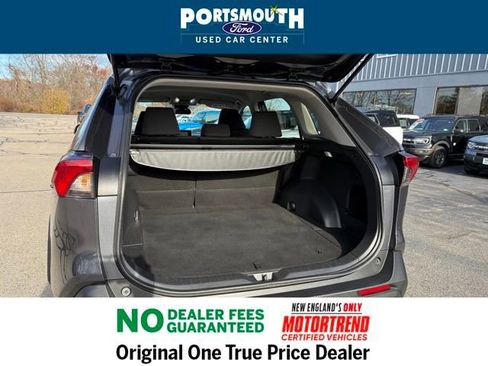 Used 2023 Toyota RAV4 XLE image 12
