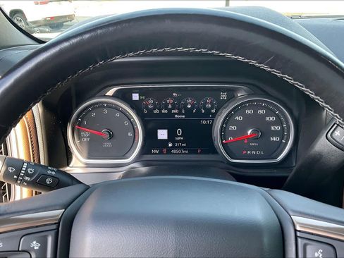 Used 2021 Chevrolet Silverado 1500 High Country w/ Technology Package image 25