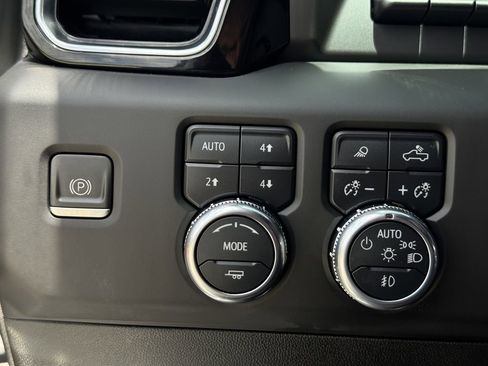 Used 2023 GMC Sierra 1500 Denali Ultimate AWD/4WD image 21