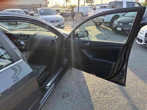 Used 2011 Nissan Altima 2.5 SL w/ 2.5SL Pkg FWD image 26