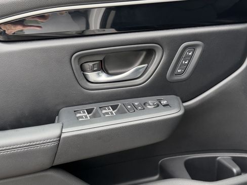 Used 2023 Honda Pilot EX-L image 11