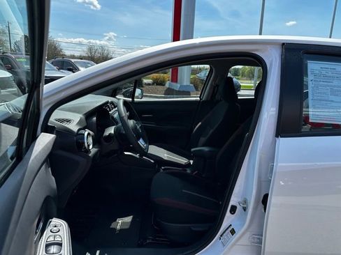 Used 2025 Nissan Versa SR w/ Trunk Package FWD image 19