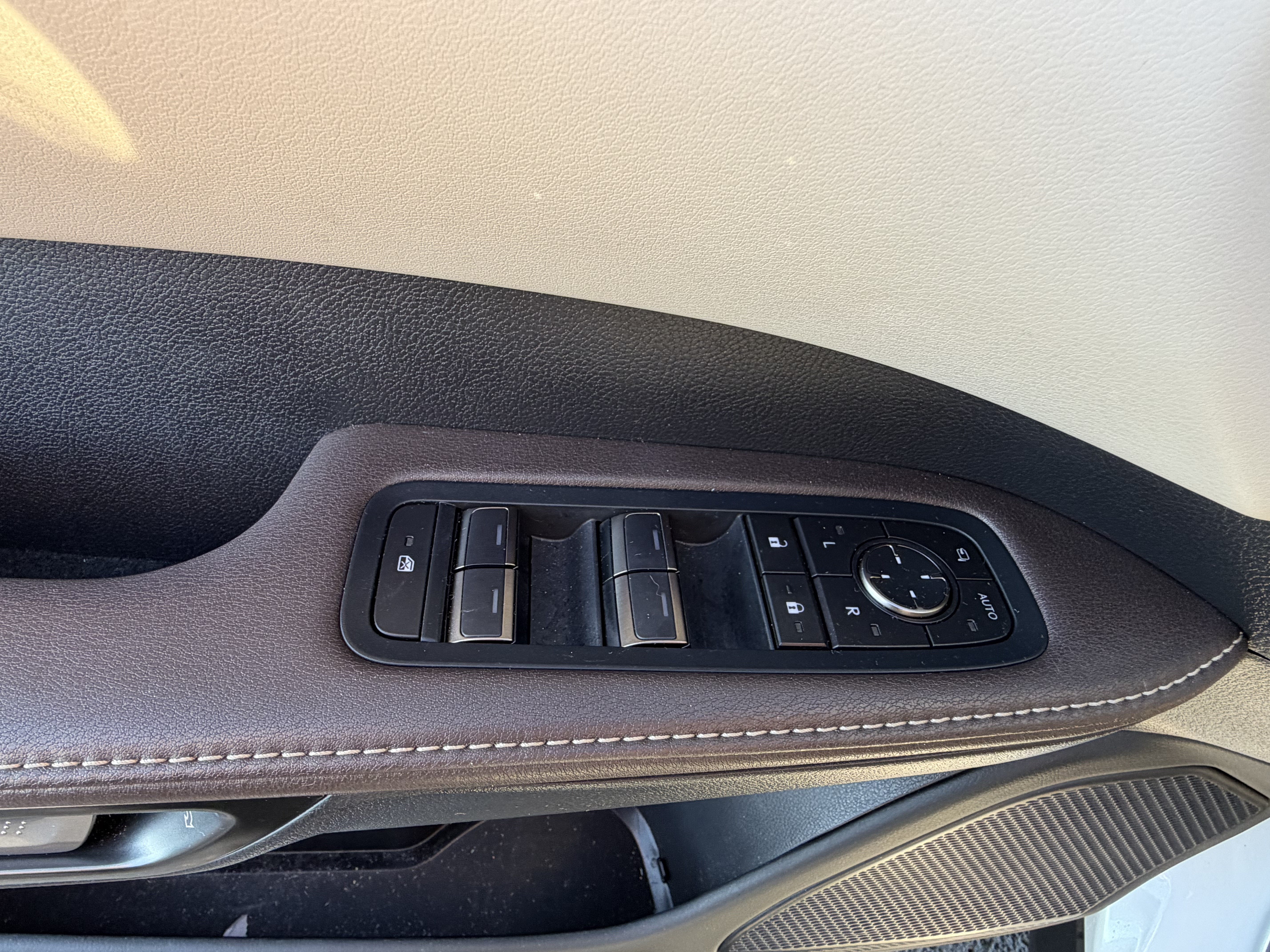 Used 2026 Lexus RX 350 FWD w/ Convenience Package image 14