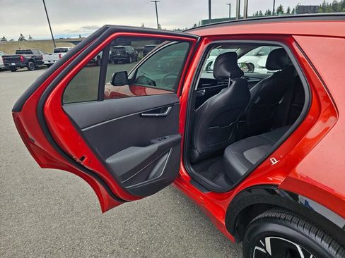 Certified 2023 Kia Niro Wind w/ Wind Preserve Package FWD image 21