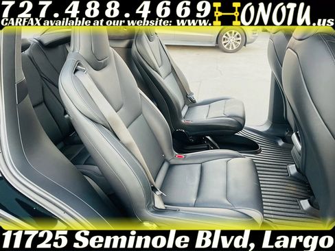 Used 2022 Tesla Model X Plaid image 17