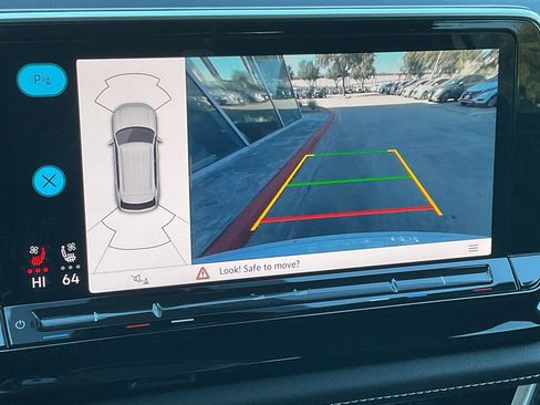 Used 2024 Volkswagen Atlas Cross Sport SE image 31