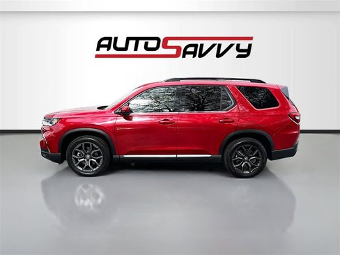 Used 2023 Honda Pilot Elite image 4