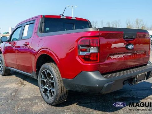 Used 2025 Ford Maverick Lariat w/ 4K Tow Package AWD/4WD image 8
