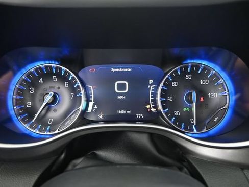 Used 2024 Chrysler Pacifica Touring-L w/ Road Tripper Package FWD image 12
