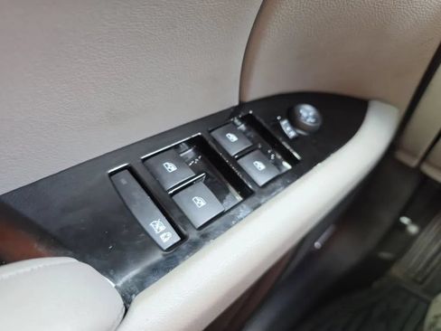 Used 2017 Cadillac XTS Luxury w/ Driver Awareness Package FWD image 24