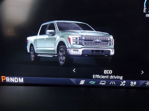 Certified 2025 Ford F150 XLT w/ Equipment Group 301A Standard image 23