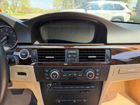 Used 2009 BMW 328i xDrive Sedan AWD/4WD image 36