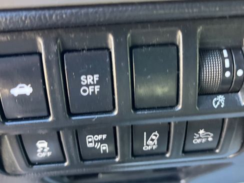 Used 2017 Subaru Legacy 2.5i Limited AWD/4WD image 26