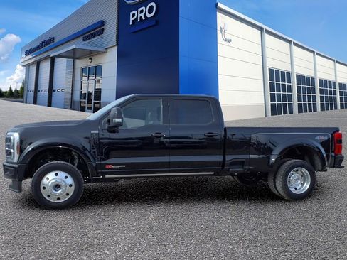 New 2025 Ford F450 Platinum image 18