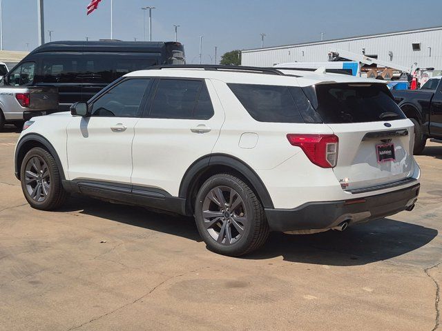 Certified 2022 Ford Explorer XLT w/ Equipment Group 202A RWD image 7