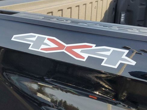 Used 2024 Chevrolet Silverado 1500 LT w/ Protection Package image 33