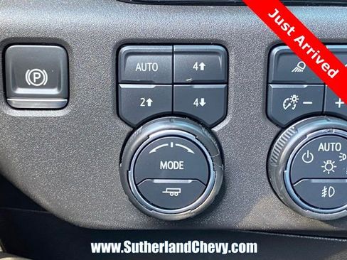 Used 2024 Chevrolet Silverado 1500 High Country w/ Technology Package image 27