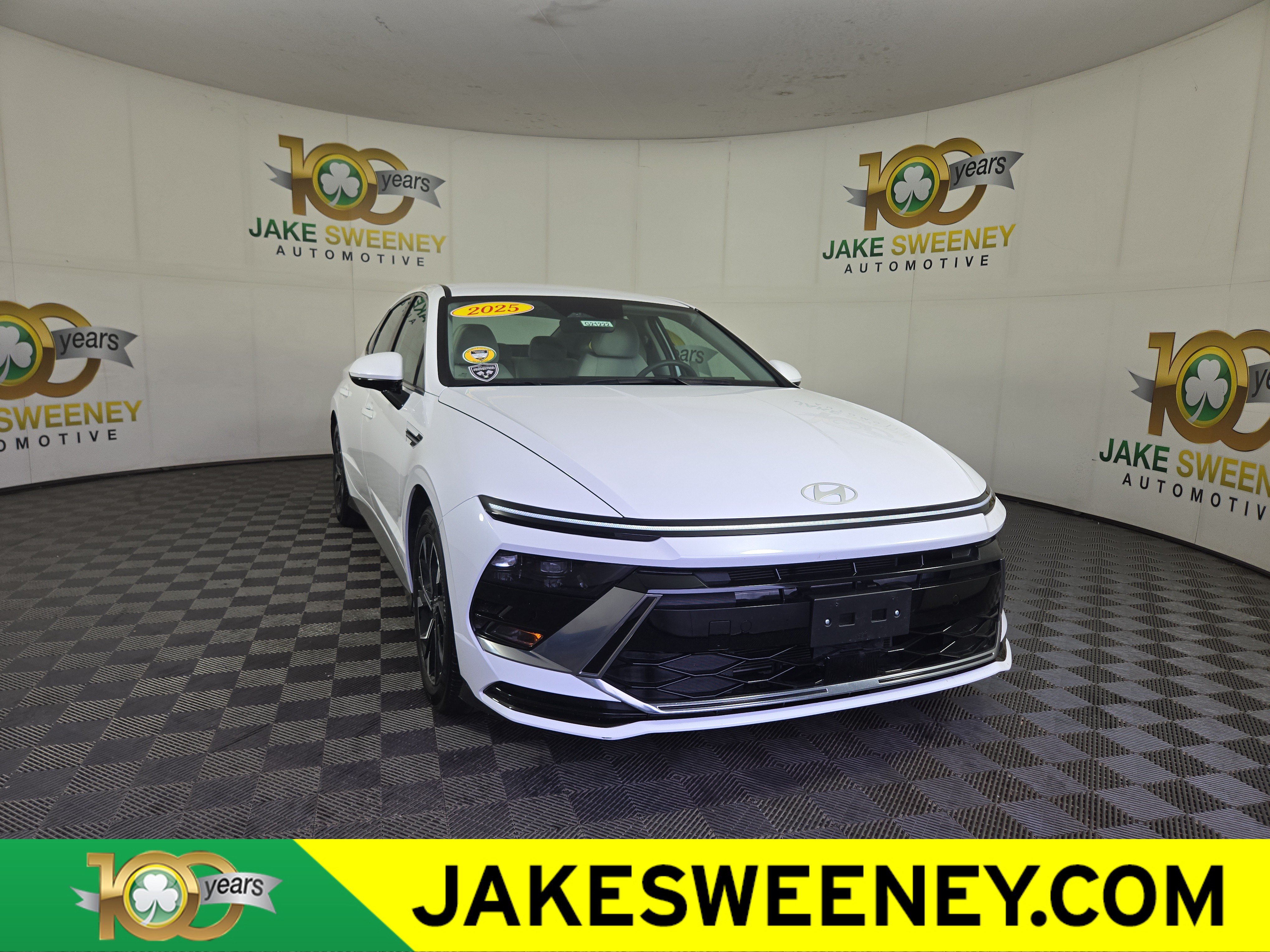 Used 2025 Hyundai Sonata SEL FWD image 1