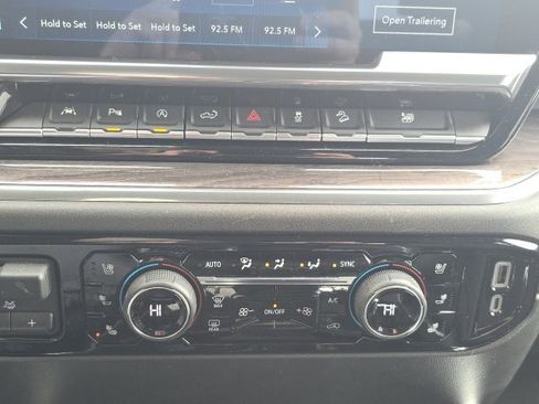 Used 2023 Chevrolet Silverado 1500 LTZ w/ Z71 Off-Road Package image 23