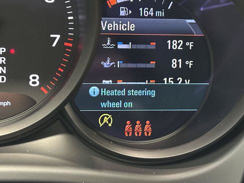 Certified 2026 Porsche Macan AWD/4WD image 23