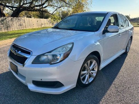 Used 2013 Subaru Legacy 2.5i Premium image 3