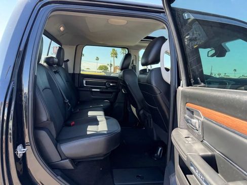 Used 2016 RAM 3500 Laramie w/ Convenience Group AWD/4WD image 26