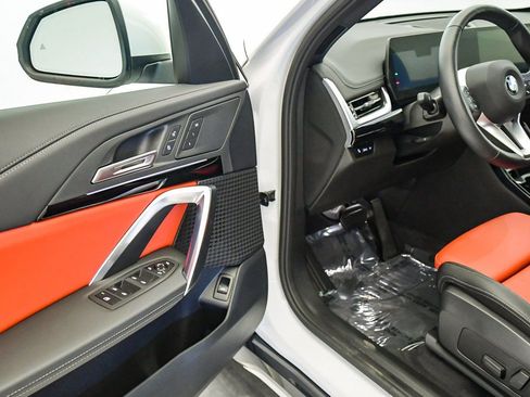 Used 2025 BMW X1 xDrive28i w/ Convenience Package image 21